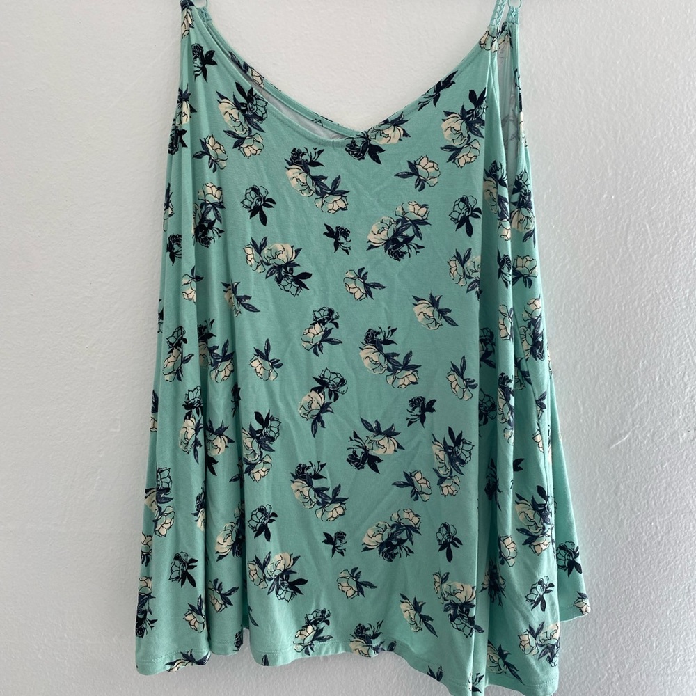 Teal Floral Tank Top- Torrid- Size 2x- Adjustable Straps